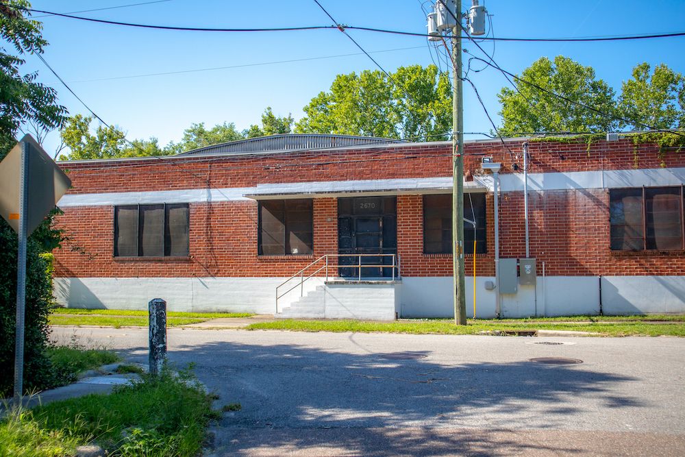 Riverside Warehouse District - Space 42: 2670 Phyllis St, Jacksonville, FL 32204